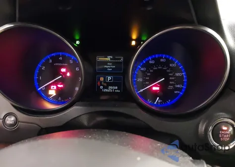 2015 Subaru Outback 2.5I Limited z USA, uszkodzony, nr VIN 4S4BSALC3F3227586